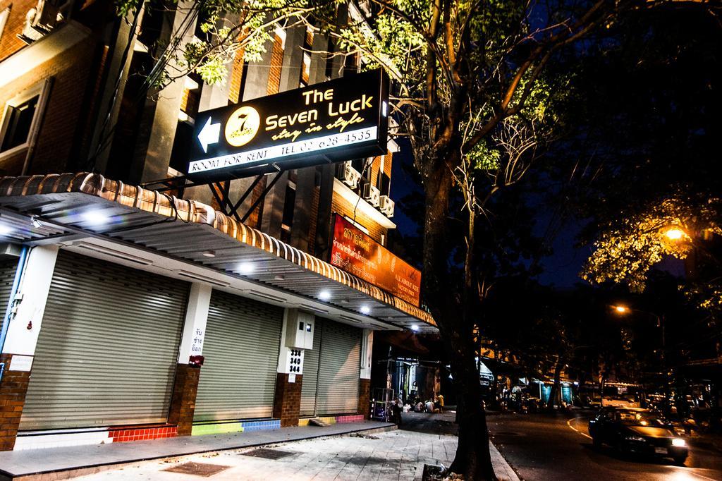 The Seven Luck Hotel Bangkok Buitenkant foto