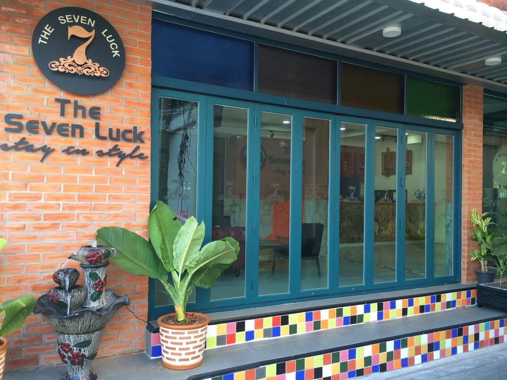 The Seven Luck Hotel Bangkok Buitenkant foto