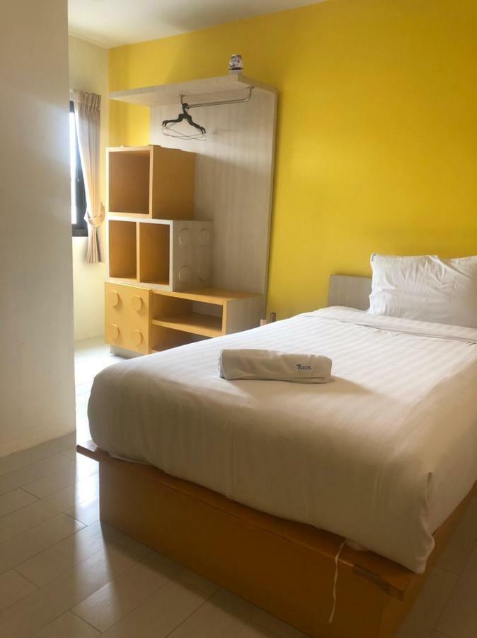 The Seven Luck Hotel Bangkok Buitenkant foto