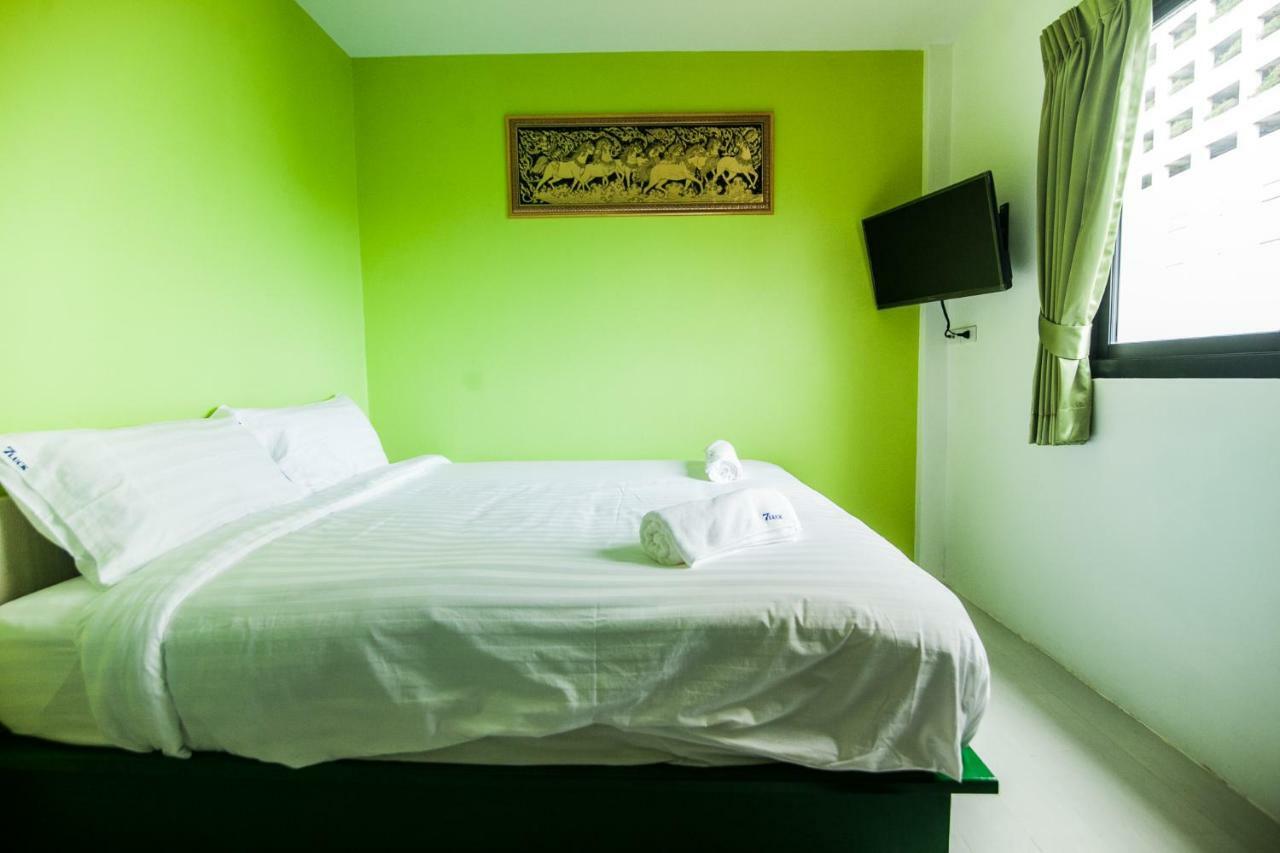 The Seven Luck Hotel Bangkok Buitenkant foto